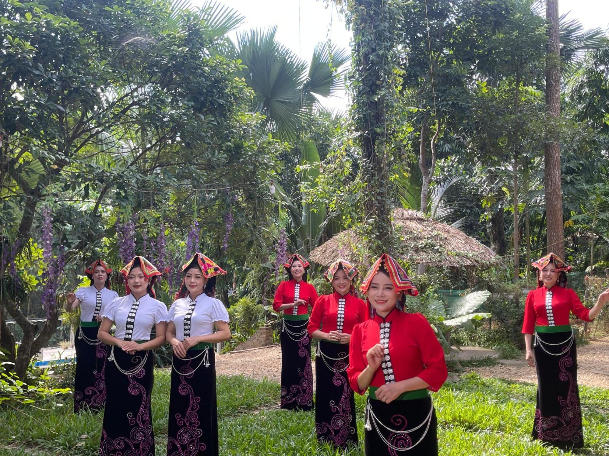 Vu Linh Palm House Homestay - Bungalow Yen Bai 外观 照片